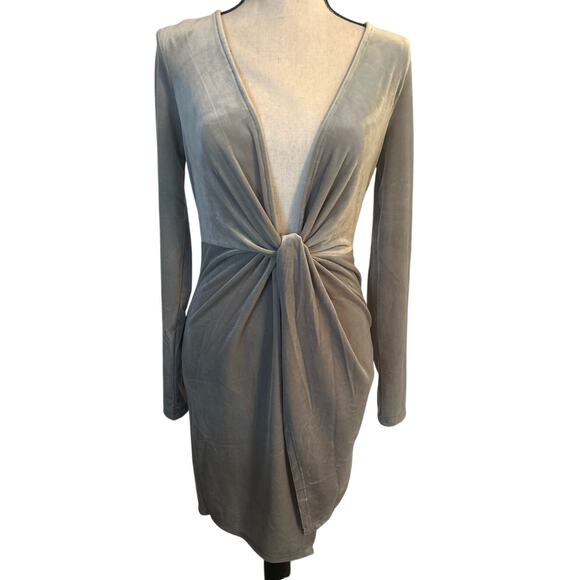 NWT Forever 21 Gray Velvety Low Neck Dress Polyester/Spandex Size Medium - Picture 1 of 6
